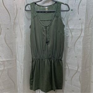 Lole Romper Womens XS Olive Green‎ Lyocell Crochet Lace Back Zip Front